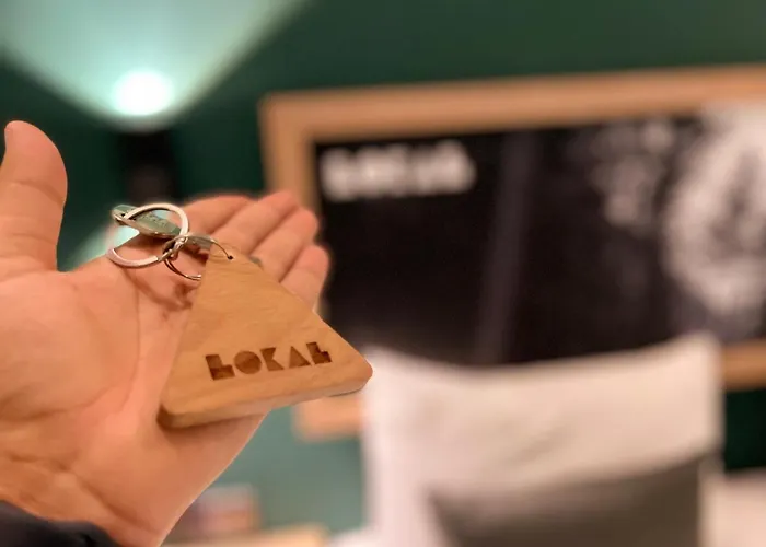Lokal Rooms X Swat River