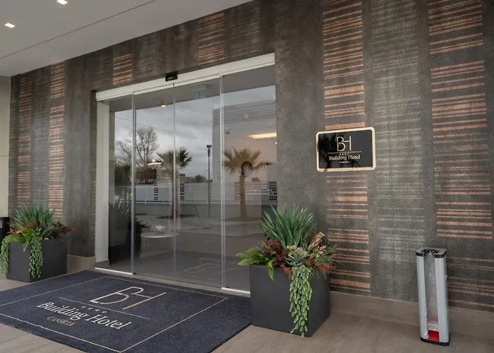Building Hotel