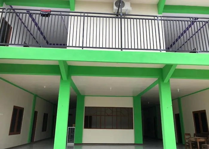 Urbanview Syariah Zidney 3 Salatiga By Reddoorz