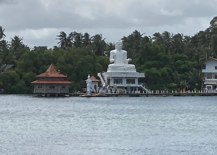 Channa Villa & Tours
