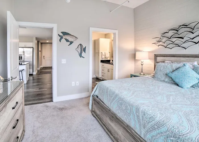 Luxe Manistee Condo W/ Balcony & River Views!