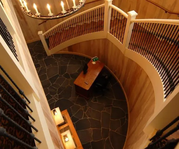 Clay Brook Hotel At Sugarbush