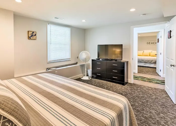 Fantastic Plymouth House W/ Deck & Ocean Views!