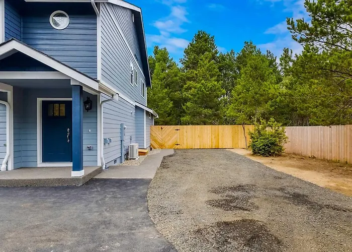 'Beach Break' Home W/ Hot Tub - Walk To Beach