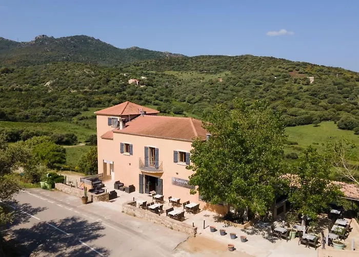 Hotel - Restaurant U Santu Petru