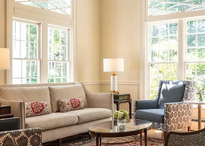 The Bar Harbor Inn