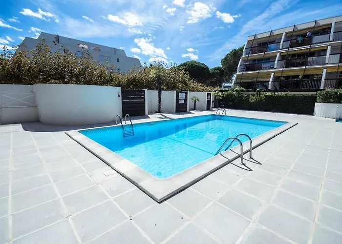 Chez Claude & Isabelle - Joli Studio Cabine Climatise Avec Parking Et Piscine