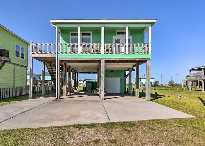 Coastal Heaven - Crystal Beach Relaxing Beach Home