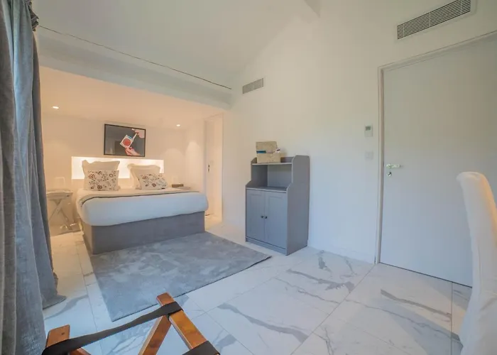 Hotel Le Mandala