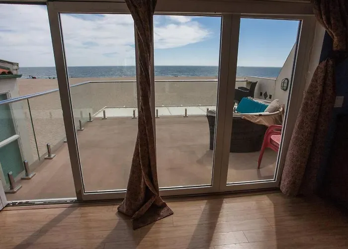 Beautiful Ocean Front Coastal Sunset Beach House