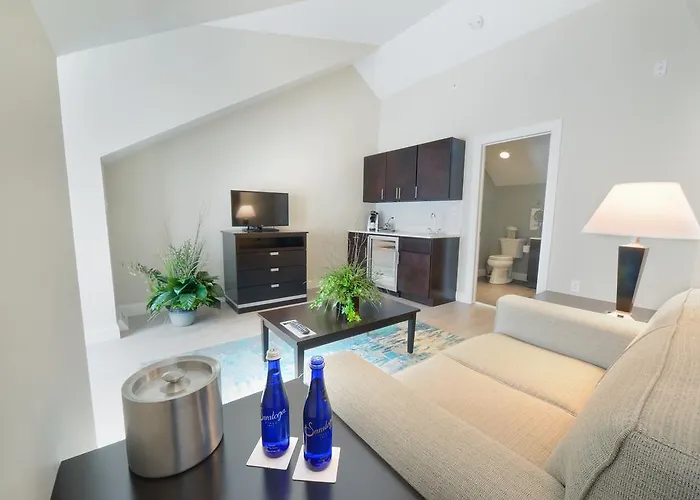 Pavilion Grand Executive Apartments