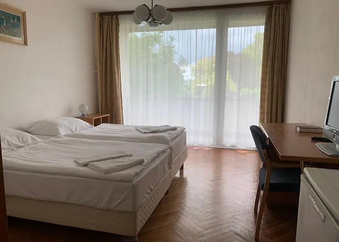 Riviera Park Hotel
