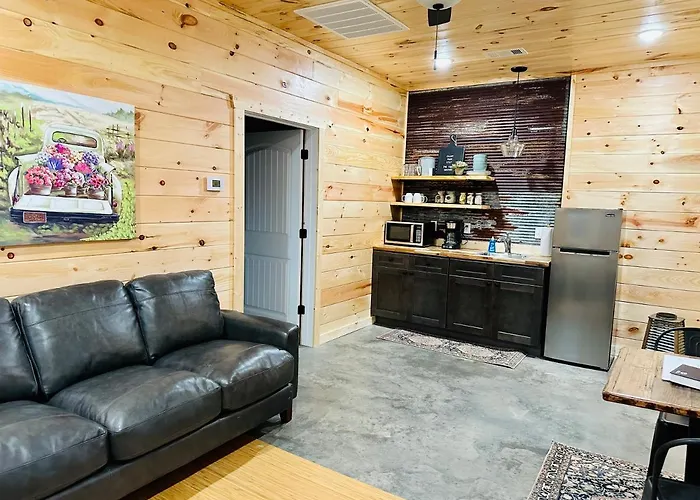 Knotty Squirrel Cabins