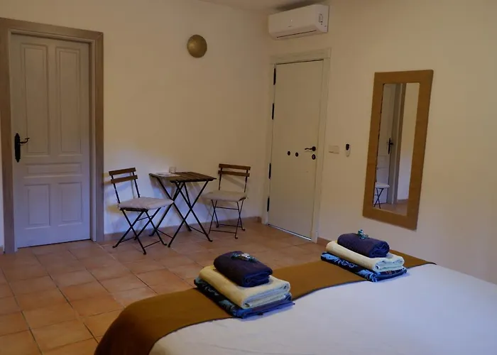 Vegan Guesthouse Finca Pereila