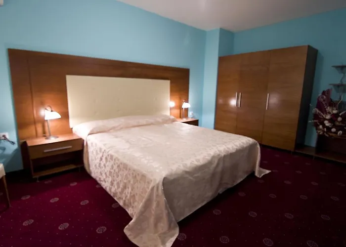 Arena Tarnovo Hotel -Free Large Private Parking