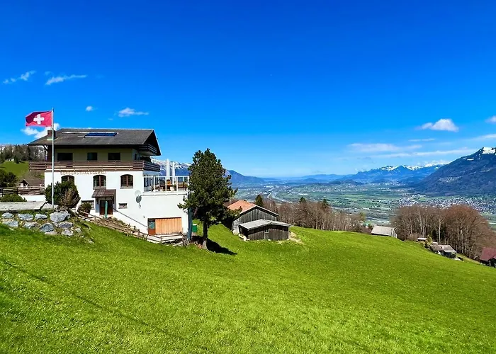 Aparthotel-Almgasthaus Gemsli - A Bisal Oesterreich Ueberm Schweizer Rheintal