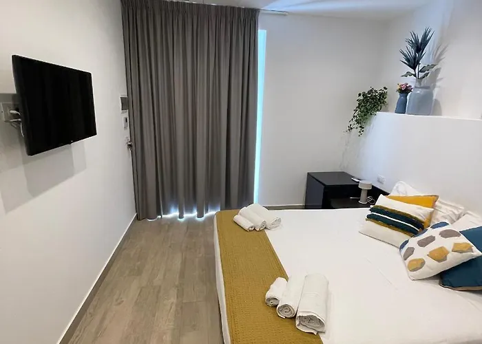 Namuri Luxury Rooms