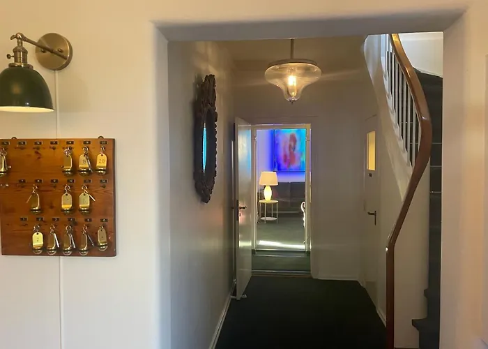 Villa A Hotel