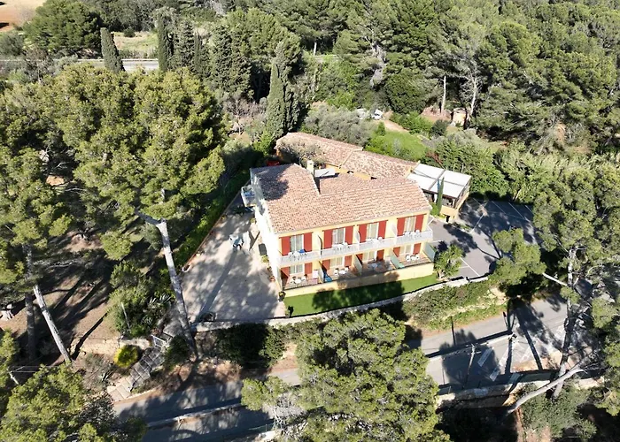 Hotel Corniche Du Liouquet