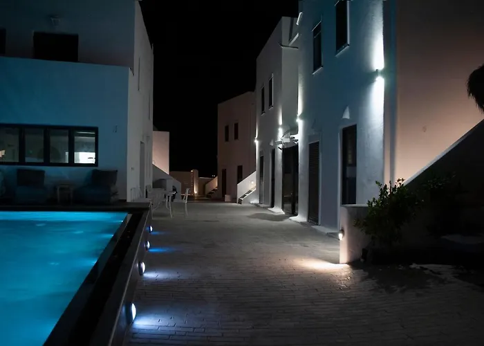 Sun Springs Suites