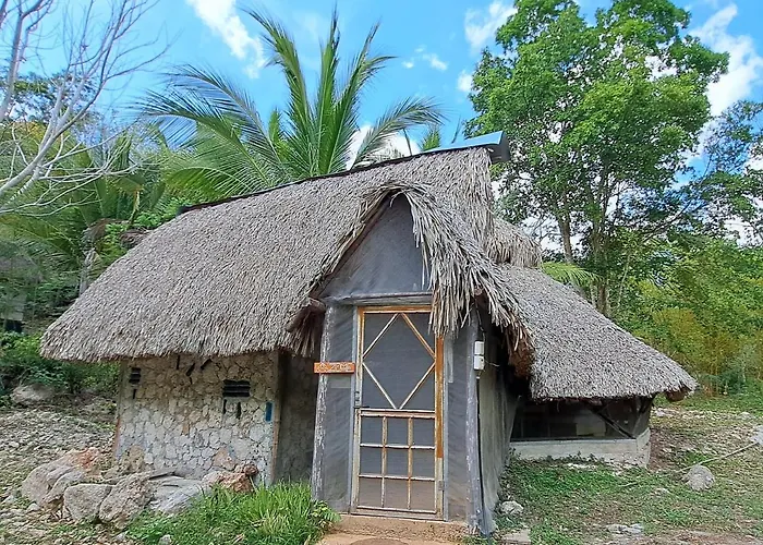 Cayuco Maya