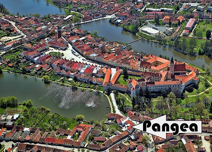 Hotel Pangea