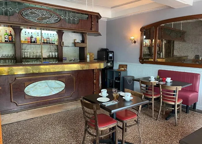 Hotel-Restaurant Les Trois Maures