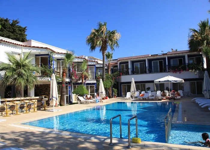 Catamaran Hotel