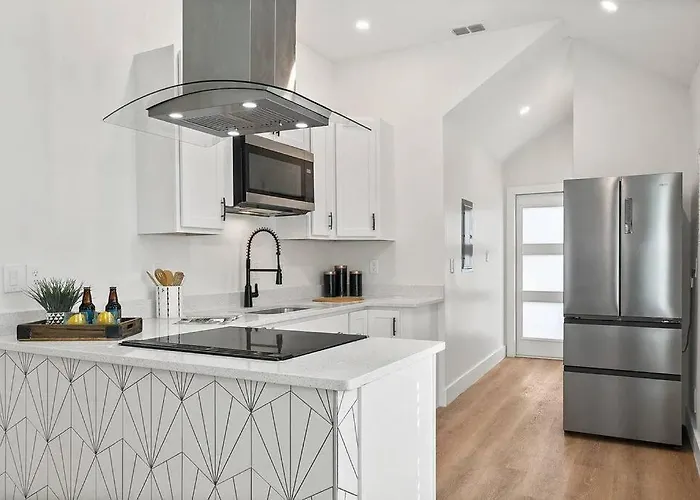 Relaxing Retreat And Modern Charm In Historic Saint Augustine