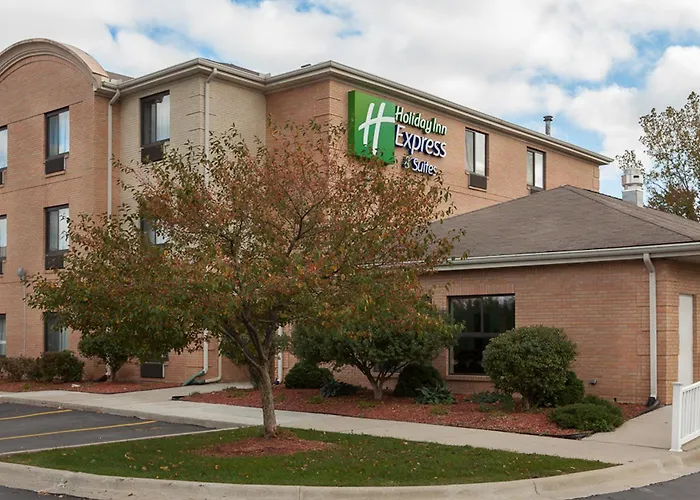 Holiday Inn Express & Suites Canton By Ihg