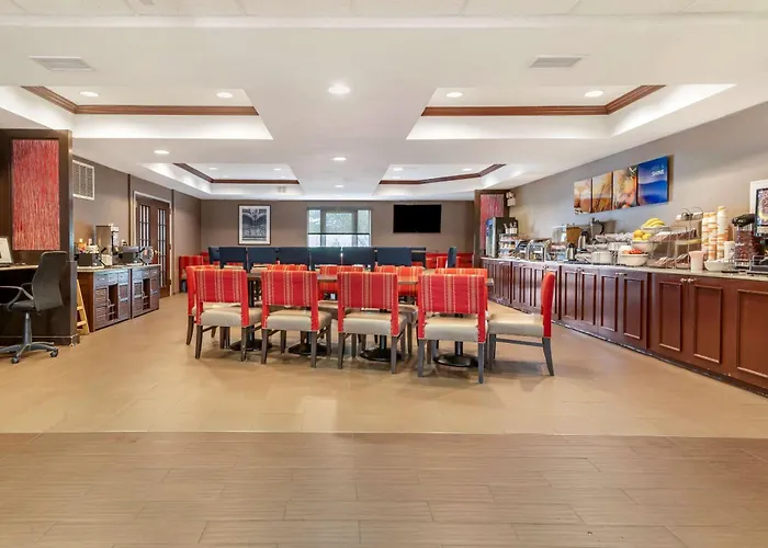 Comfort Suites Newark - Harrison