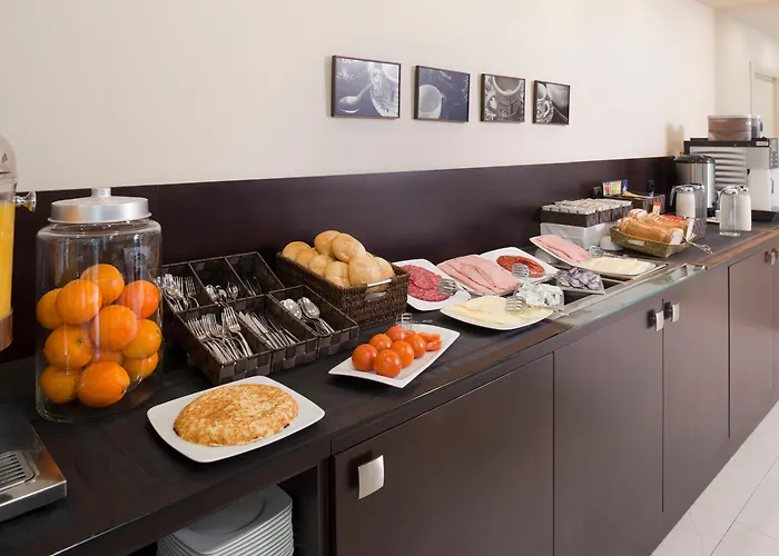 Holiday Inn Express Pamplona By Ihg