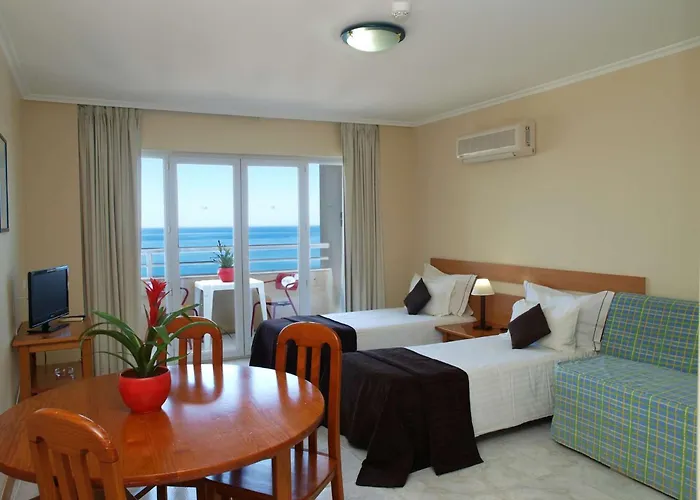 Apartamentos Jardins Da Rocha