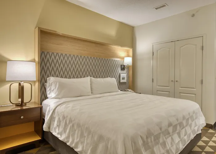Holiday Inn Hotel & Suites Madison West - Middleton By Ihg
