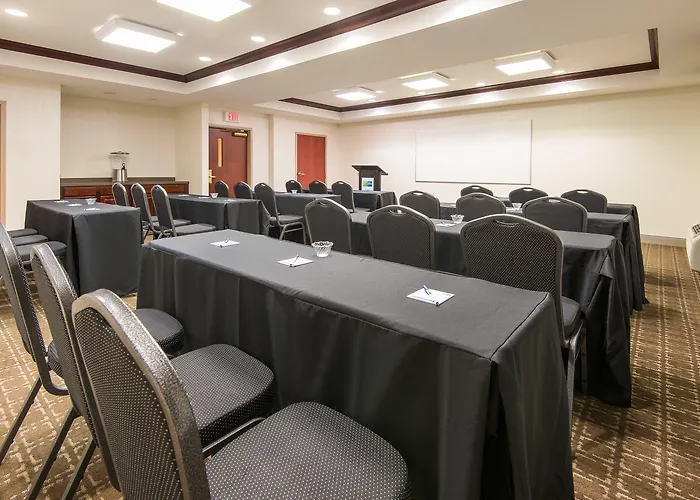 Holiday Inn Express & Suites Philadelphia - Mt Laurel By Ihg