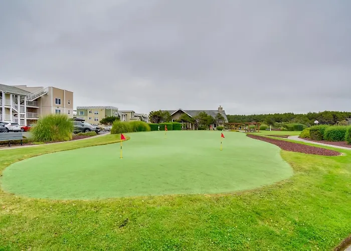 Walk To Beach: 'Panoramic Splendor' Westport Condo