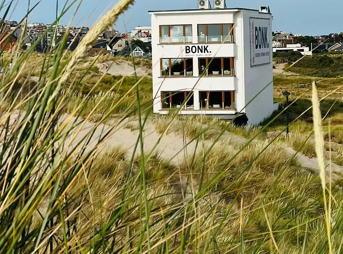 Bonk Suites
