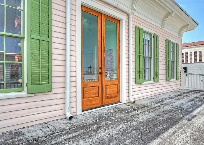 Sugars Inn Room 4 Historic Nola Charm In Downtown Galveston