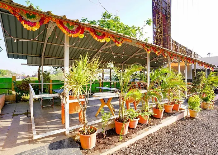 Fabhotel Tanishq
