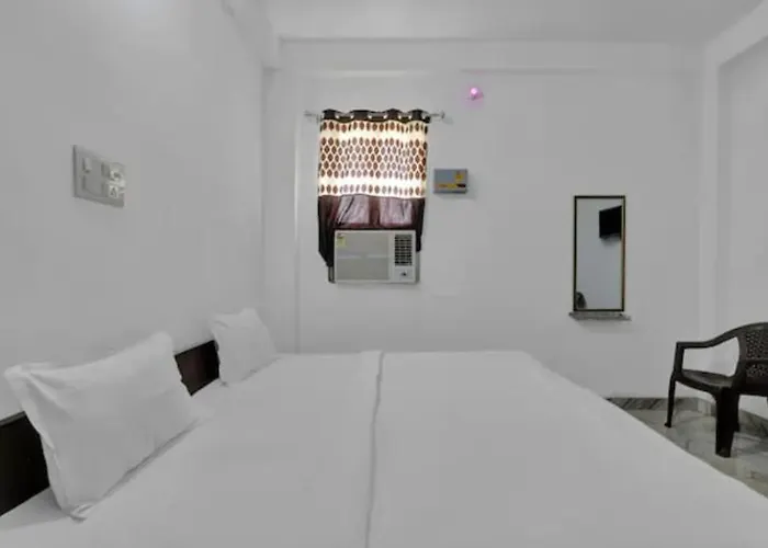 Goroomgo Shiv Ganga Guest House Varanasi - Excellent Customer Choice -Best Seller