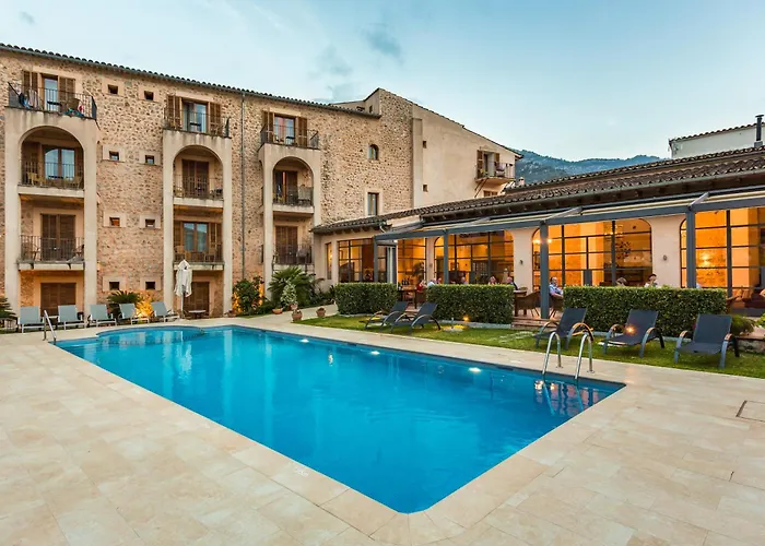 Hotel Ca'L Bisbe