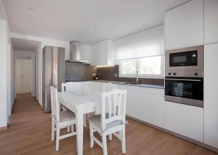 Acogedor apartamento junto al mar