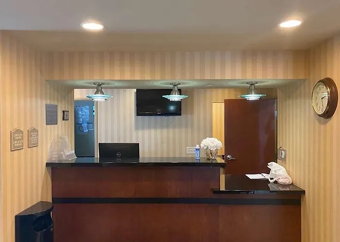 Americinn By Wyndham Oshkosh