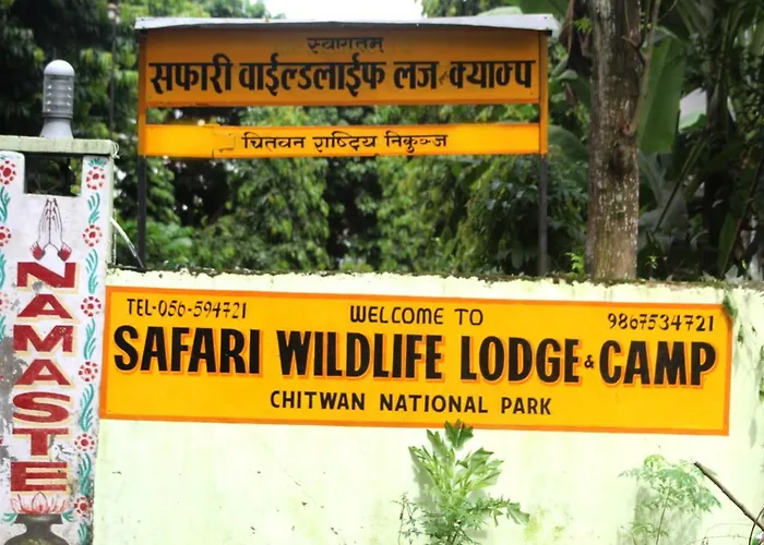Safari Wildlife Lodge & Camp