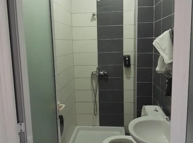 Hotel Yjet