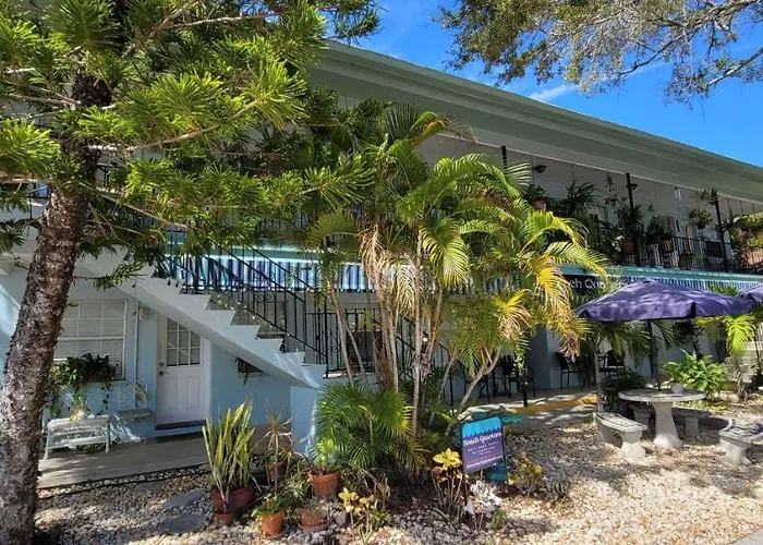 Beach Quarters #8