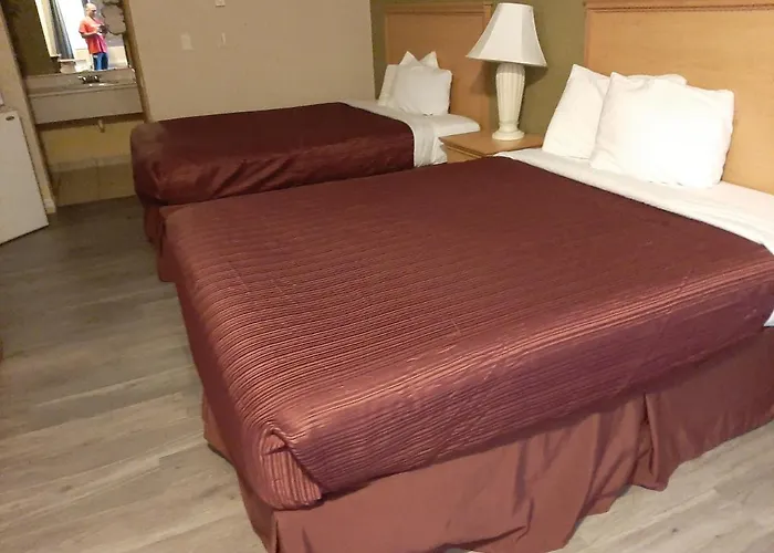 Centralia Inn