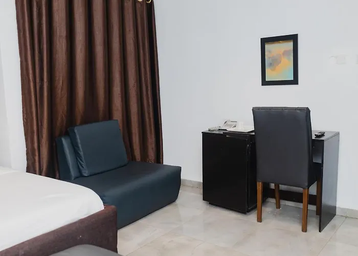 Ovic Hotel