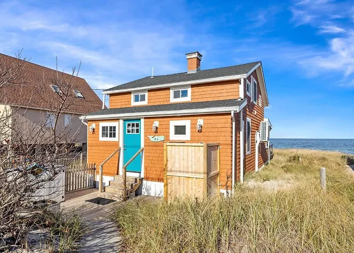 White Horse Beach House: Plymouth