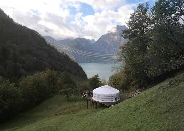 Panorama Jurte Ueber Dem Uri-See B